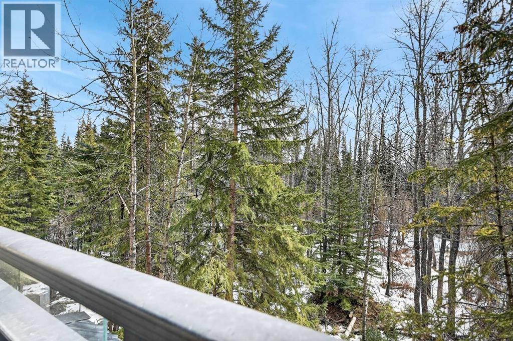 211, 20 Discovery Ridge Close Sw, Calgary, Alberta  T3H 5X4 - Photo 3 - A2285520