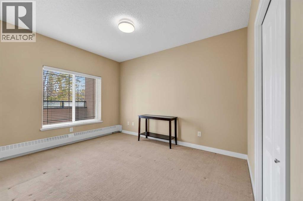211, 20 Discovery Ridge Close Sw, Calgary, Alberta  T3H 5X4 - Photo 12 - A2285520