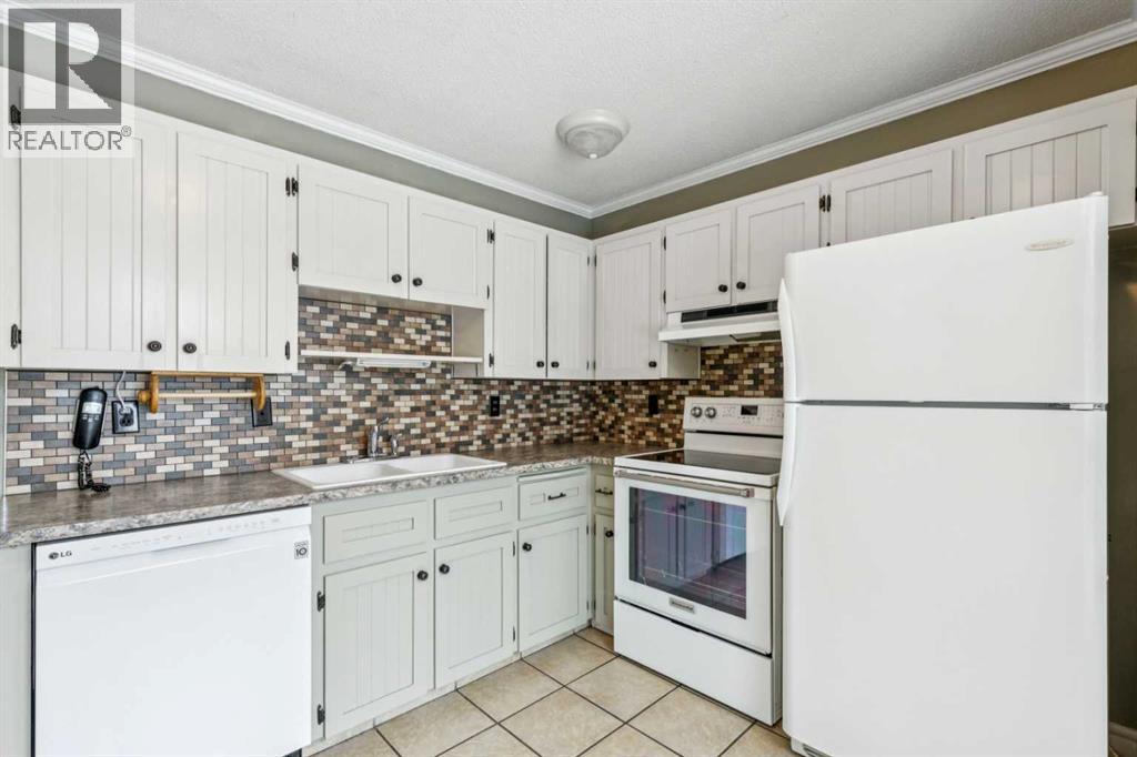 3412 Temple Road Ne, Calgary, Alberta  T1Y 3A9 - Photo 9 - A2287129