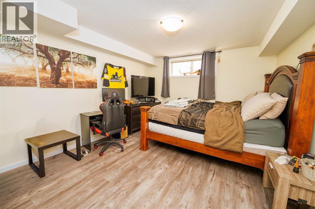 77 Pondside Crescent, Blackfalds, Alberta  T4M 0G3 - Photo 20 - A2290258