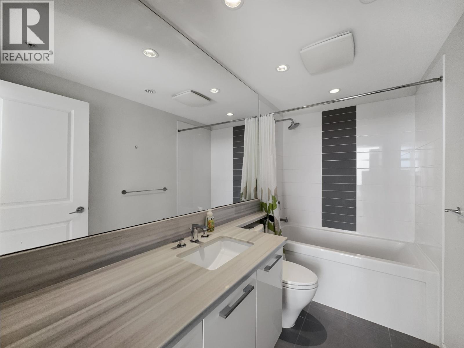 28xx 3102 Windsor Gate, Coquitlam, British Columbia  V3B 0J3 - Photo 10 - R3097979