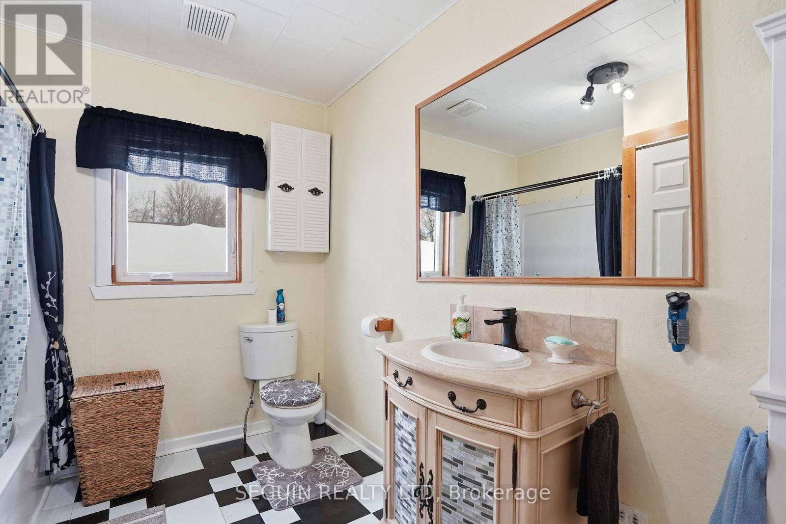 970 Mc Gill Street W, Hawkesbury, Ontario  K6A 1R6 - Photo 18 - X12865662