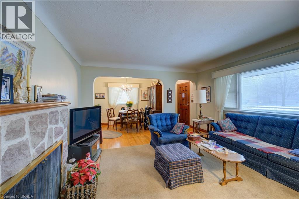 64 The Strand Avenue, Brantford, Ontario  N3R 1Z4 - Photo 4 - 40804911