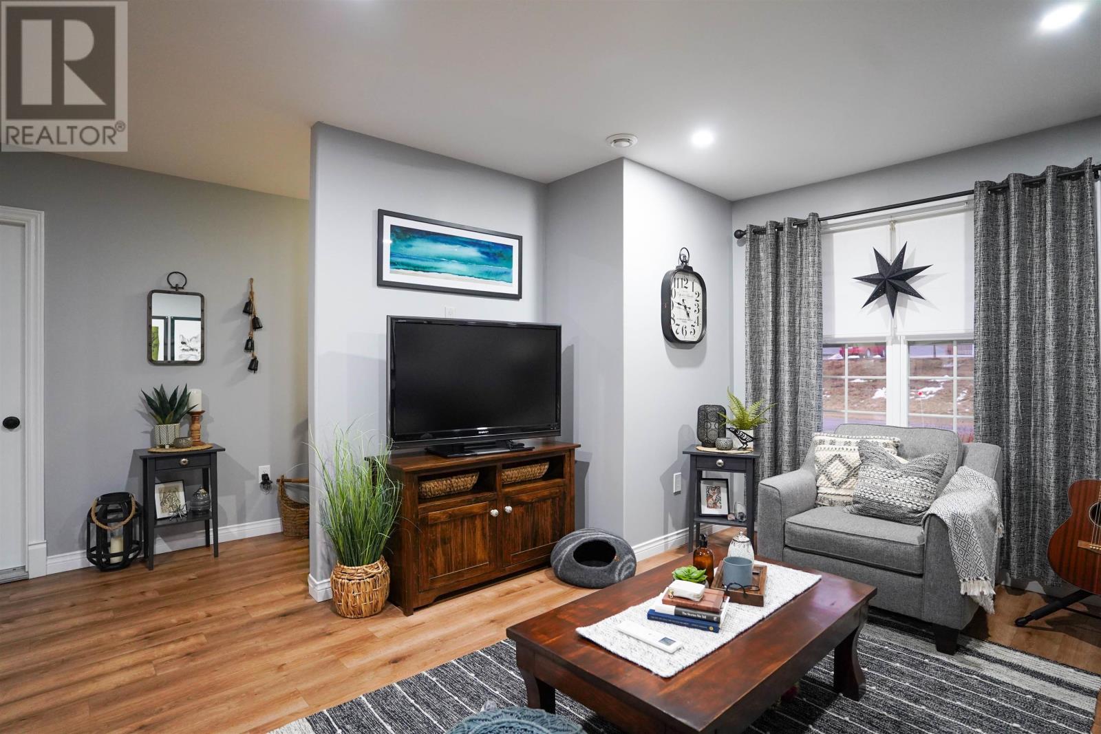 21 Heatherway Drive, Cornwall, Prince Edward Island  C0A 1H0 - Photo 13 - 202604230