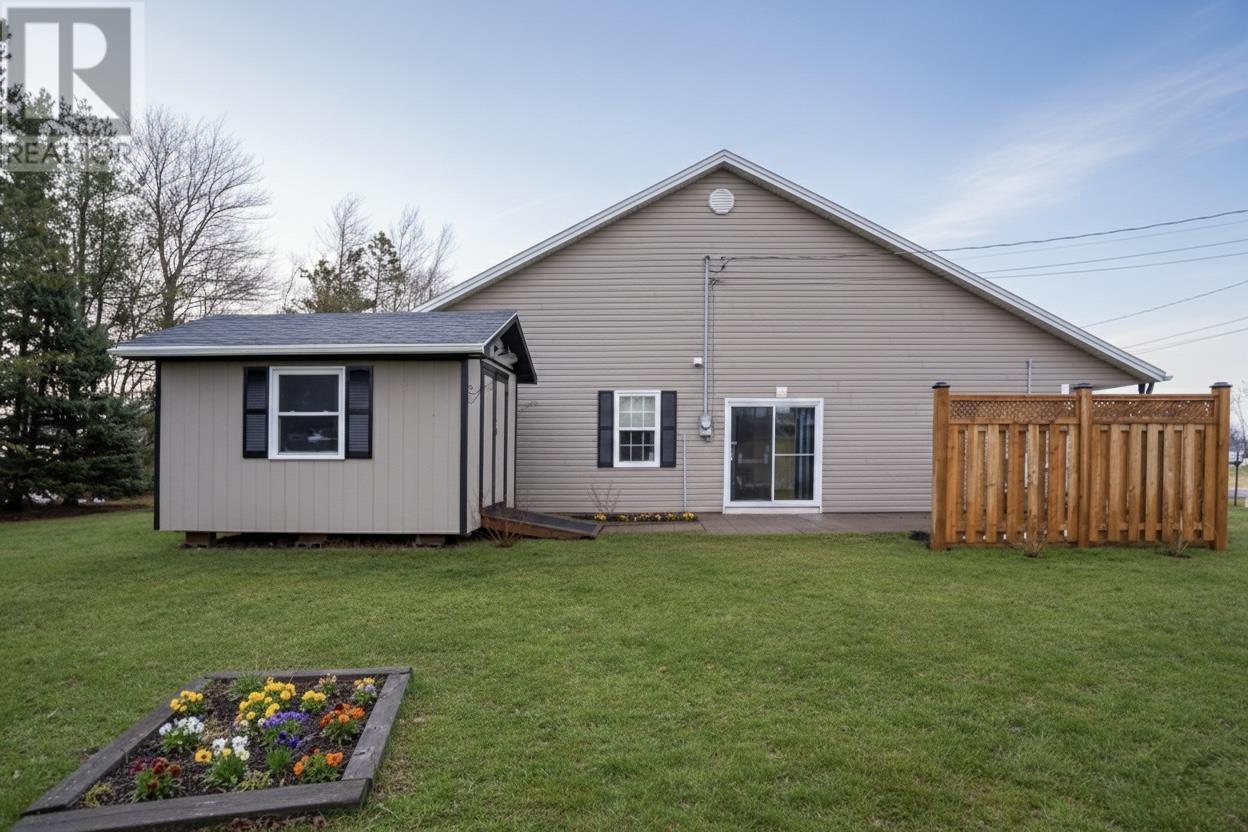 21 Heatherway Drive, Cornwall, Prince Edward Island  C0A 1H0 - Photo 6 - 202604230