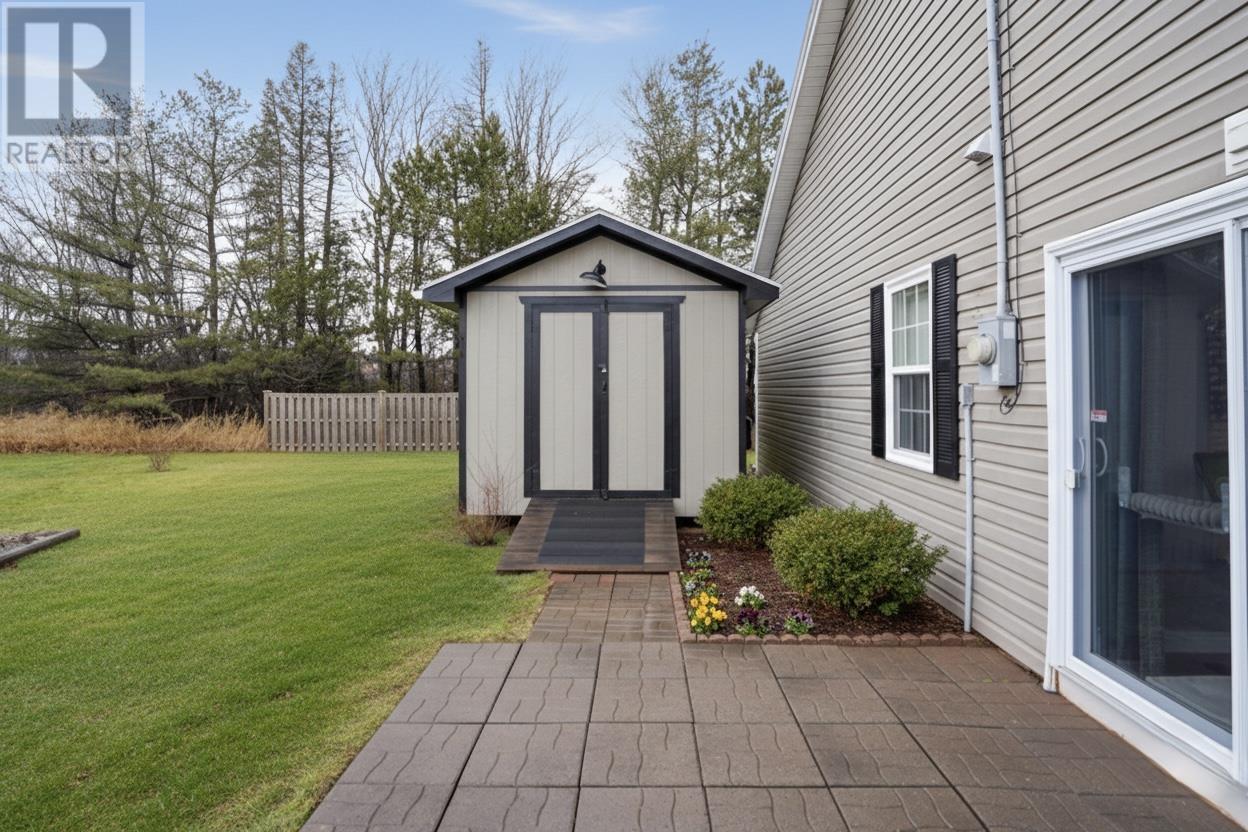 21 Heatherway Drive, Cornwall, Prince Edward Island  C0A 1H0 - Photo 9 - 202604230