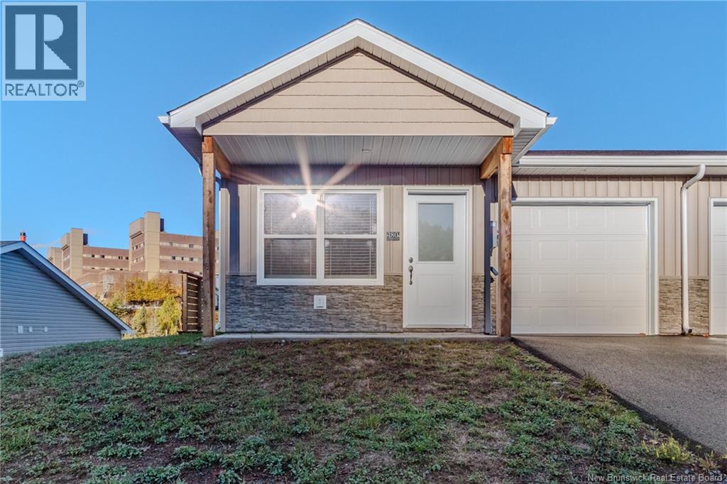 180 Arlington Crescent, Saint John, New Brunswick  E2K 0G2 - Photo 2 - NB132670