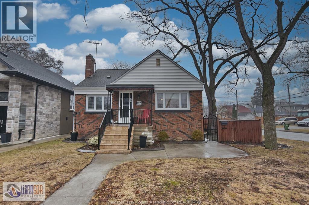 2496 BYNG, windsor, Ontario