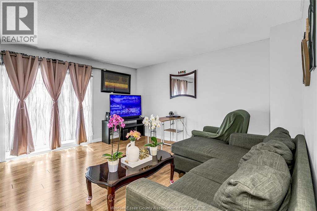 2994 Meadowbrook Lane Unit# 2, Windsor, Ontario  N8T 3G8 - Photo 5 - 26004971