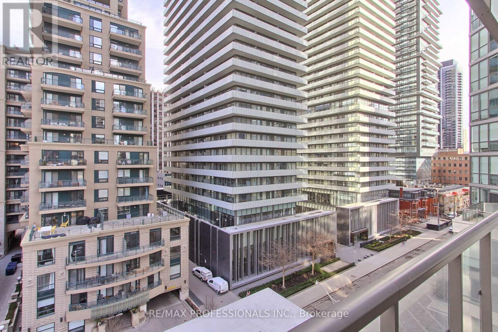 710 - 33 Charles Street E, Toronto, Ontario  M4Y 0A2 - Photo 33 - C12859076