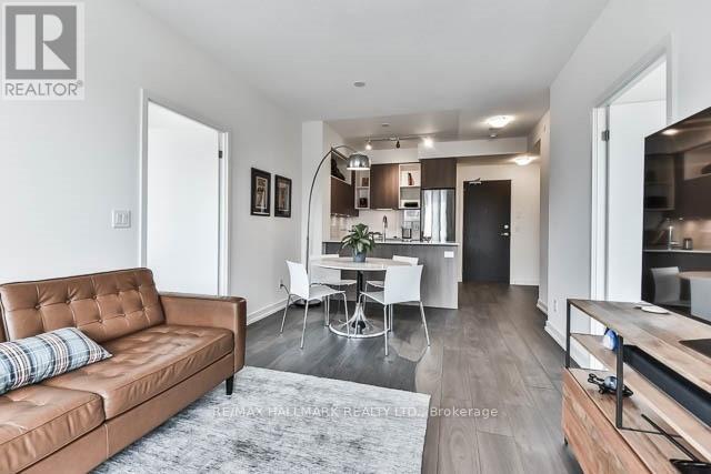 808 - 200 SACKVILLE STREET, Toronto, Ontario