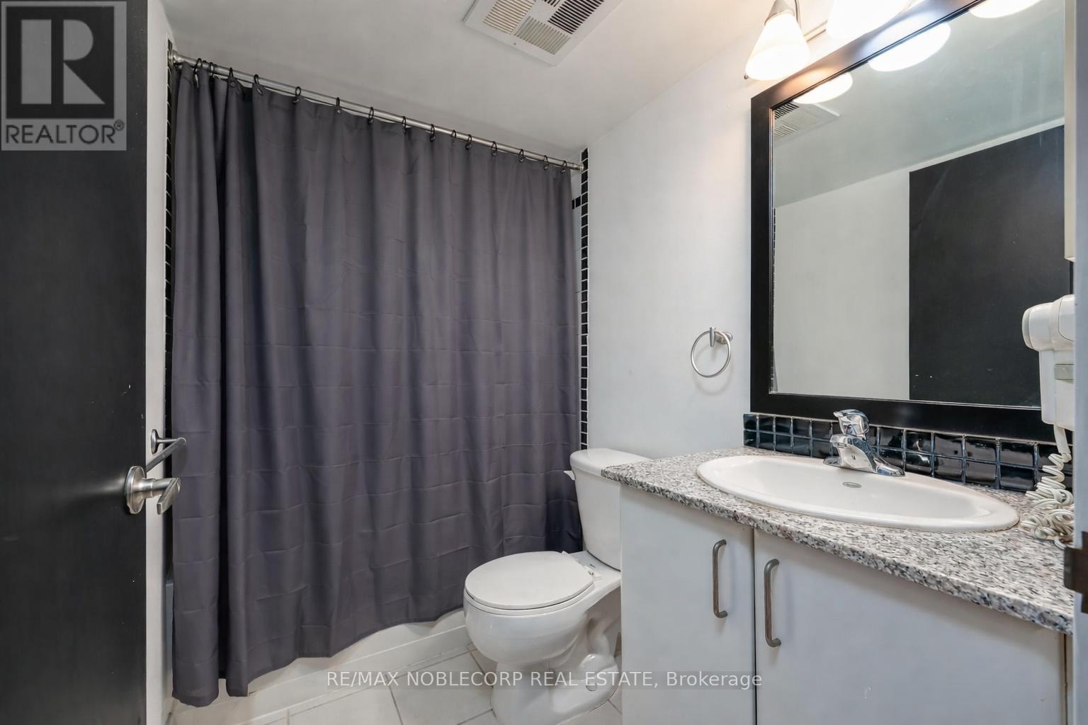 2109 - 33 Sheppard Avenue E, Toronto, Ontario  M2N 7K1 - Photo 16 - C12865762