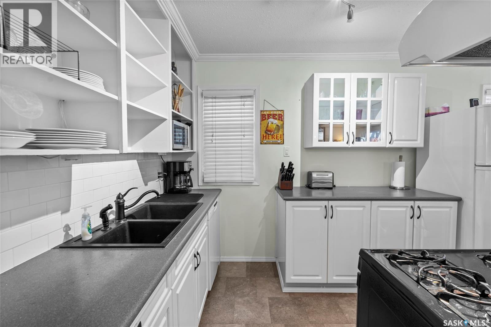 1406 10th Avenue N, Saskatoon, Saskatchewan  S7K 3A6 - Photo 8 - SK029987