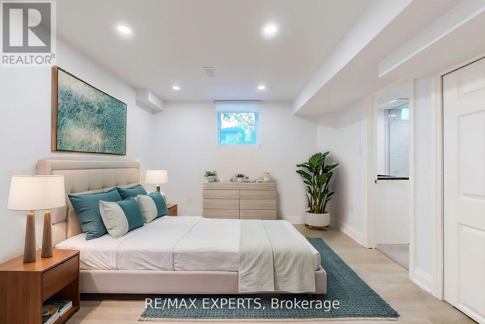 #lower - 1097 Wildwood Drive, Newmarket, Ontario  L3Y 2B6 - Photo 11 - N12865746