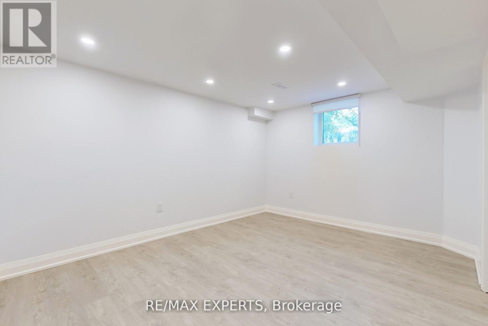 #lower - 1097 Wildwood Drive, Newmarket, Ontario  L3Y 2B6 - Photo 12 - N12865746