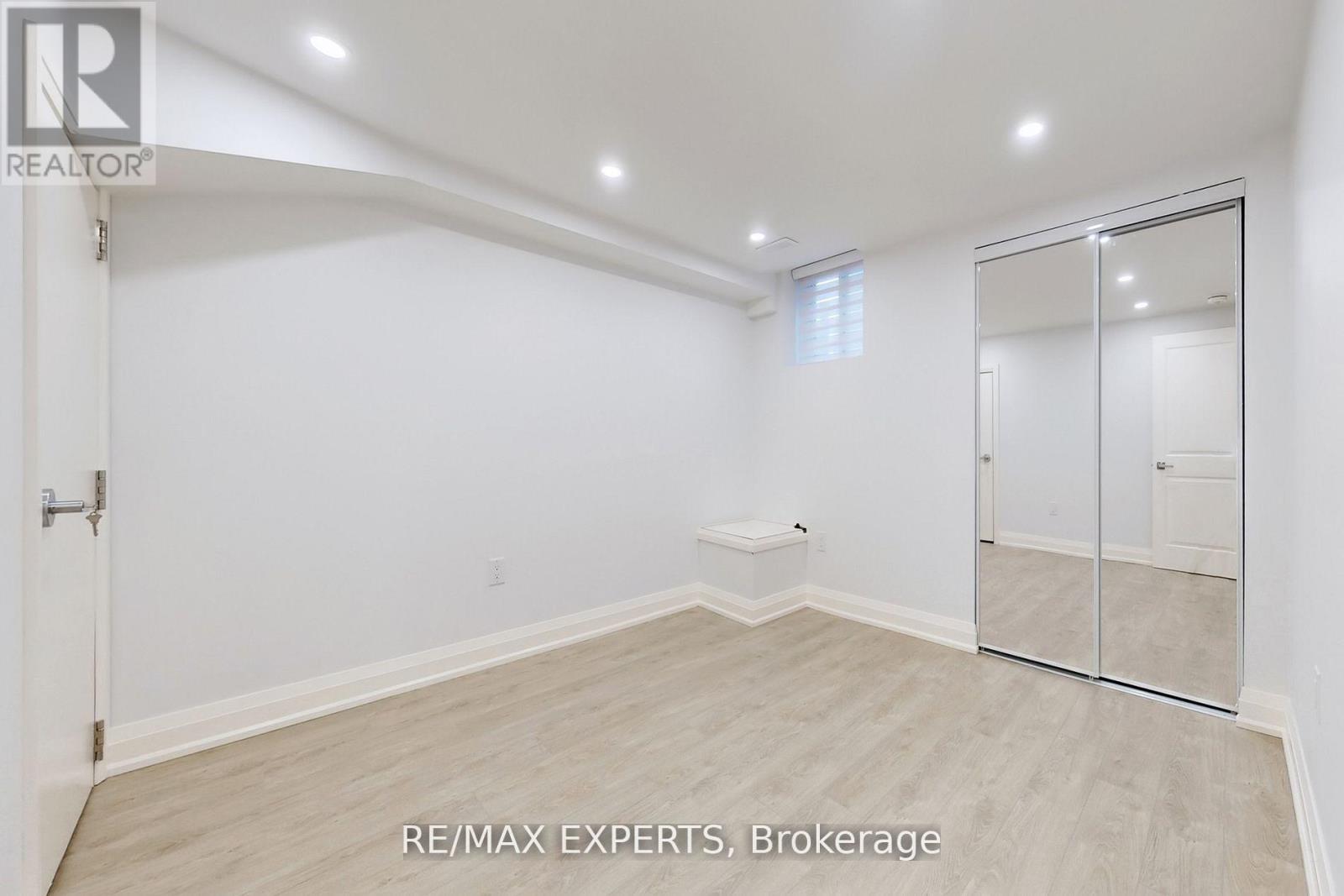 #lower - 1097 Wildwood Drive, Newmarket, Ontario  L3Y 2B6 - Photo 17 - N12865746