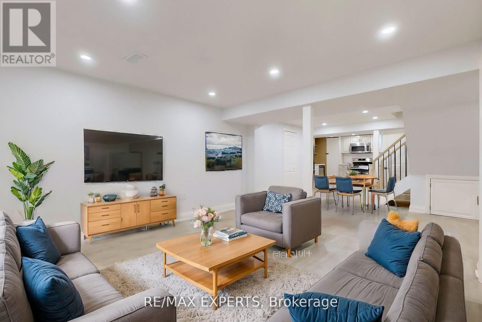 #lower - 1097 Wildwood Drive, Newmarket, Ontario  L3Y 2B6 - Photo 4 - N12865746