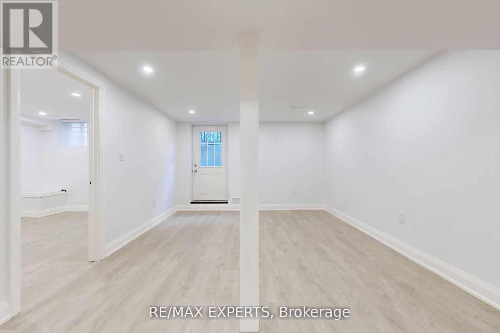 #lower - 1097 Wildwood Drive, Newmarket, Ontario  L3Y 2B6 - Photo 5 - N12865746