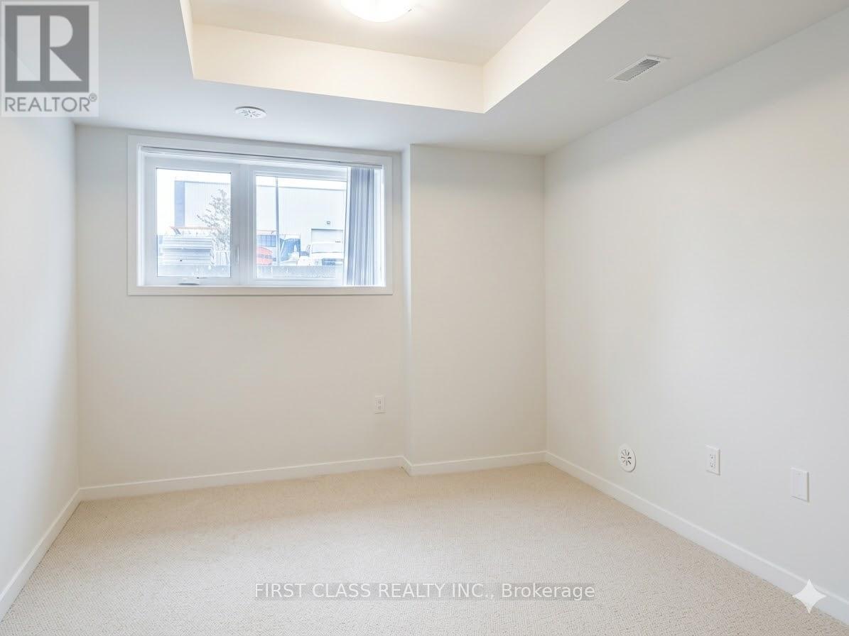 170 - 151 Honeycrisp Crescent, Vaughan (Vaughan Corporate Centre), Ontario  L4K 0N7 - Photo 10 - N12865774