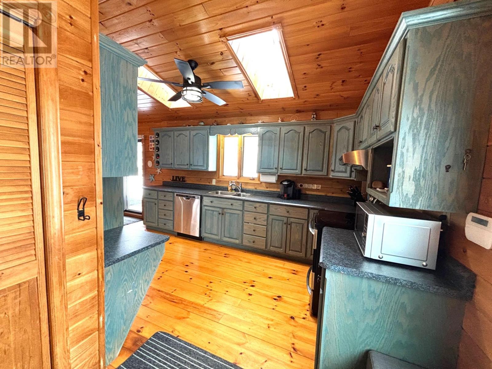 40 Birch Hill Drive, Stanhope, Prince Edward Island  C0A 1P0 - Photo 6 - 202603842