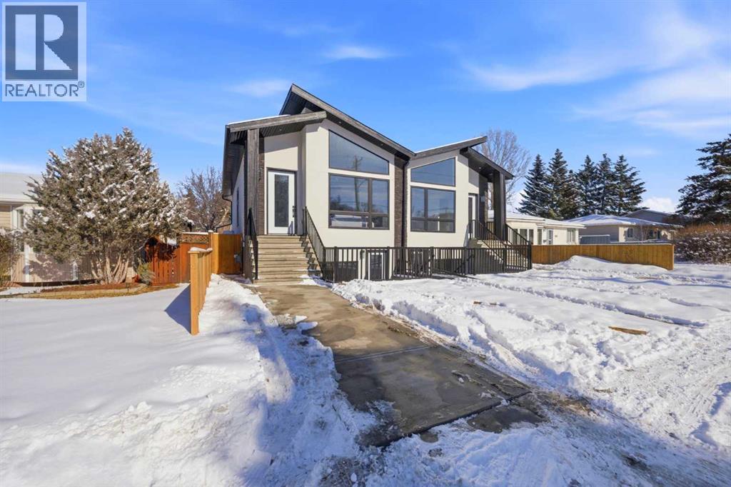 8518 33 Avenue Nw, Calgary, Alberta  T3B 1M1 - Photo 4 - A2289839