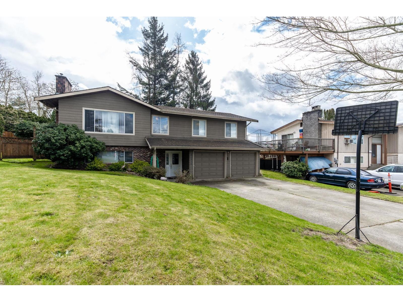 31450 Springhill Place, Abbotsford, British Columbia  V2T 4K1 - Photo 2 - R3095514