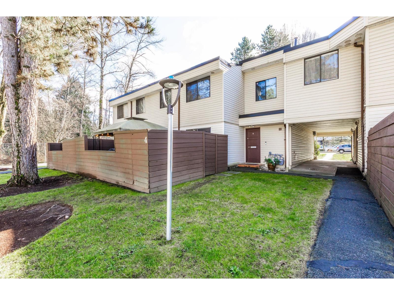 4 14171 104 AVENUE, surrey, British Columbia