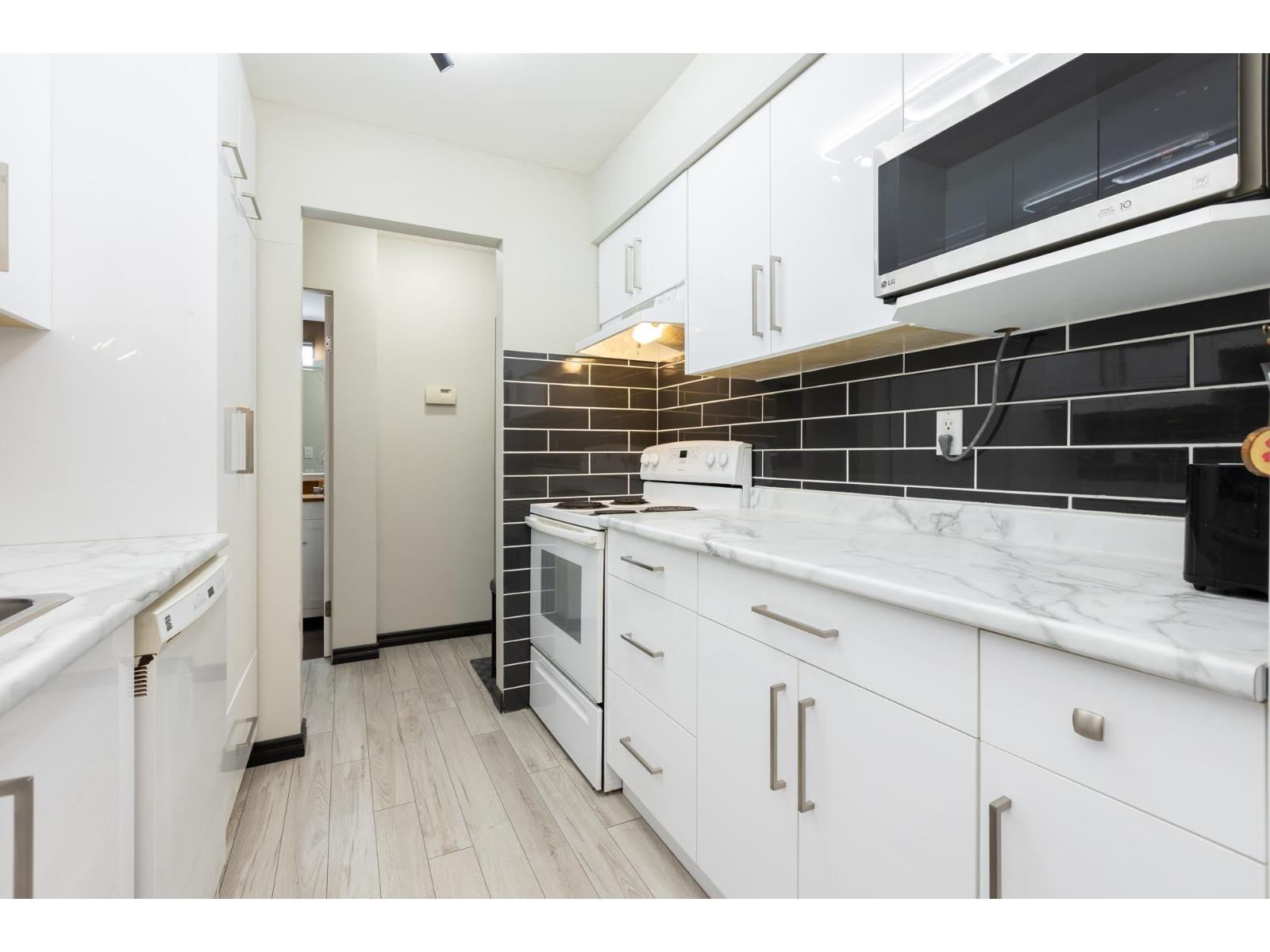 4 14171 104 Avenue, Surrey, British Columbia  V3T 1X6 - Photo 12 - R3097244