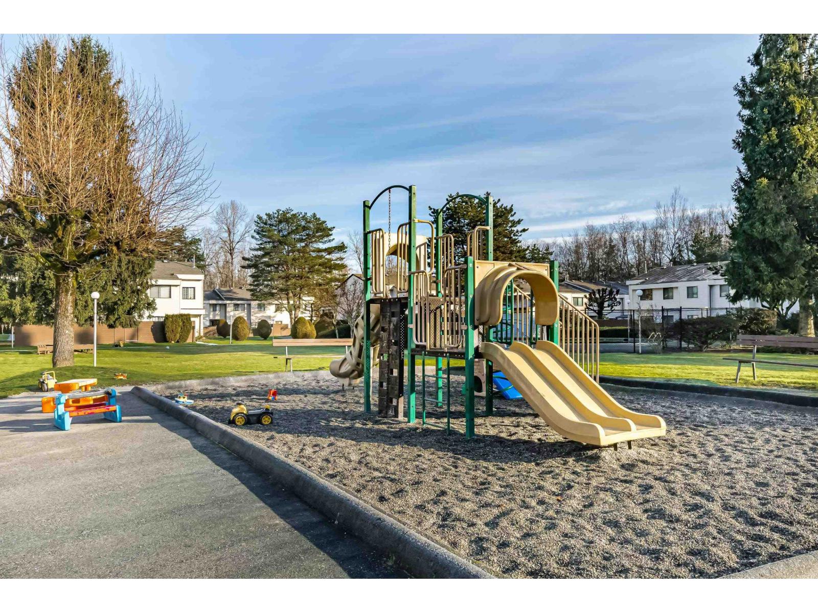 4 14171 104 Avenue, Surrey, British Columbia  V3T 1X6 - Photo 32 - R3097244