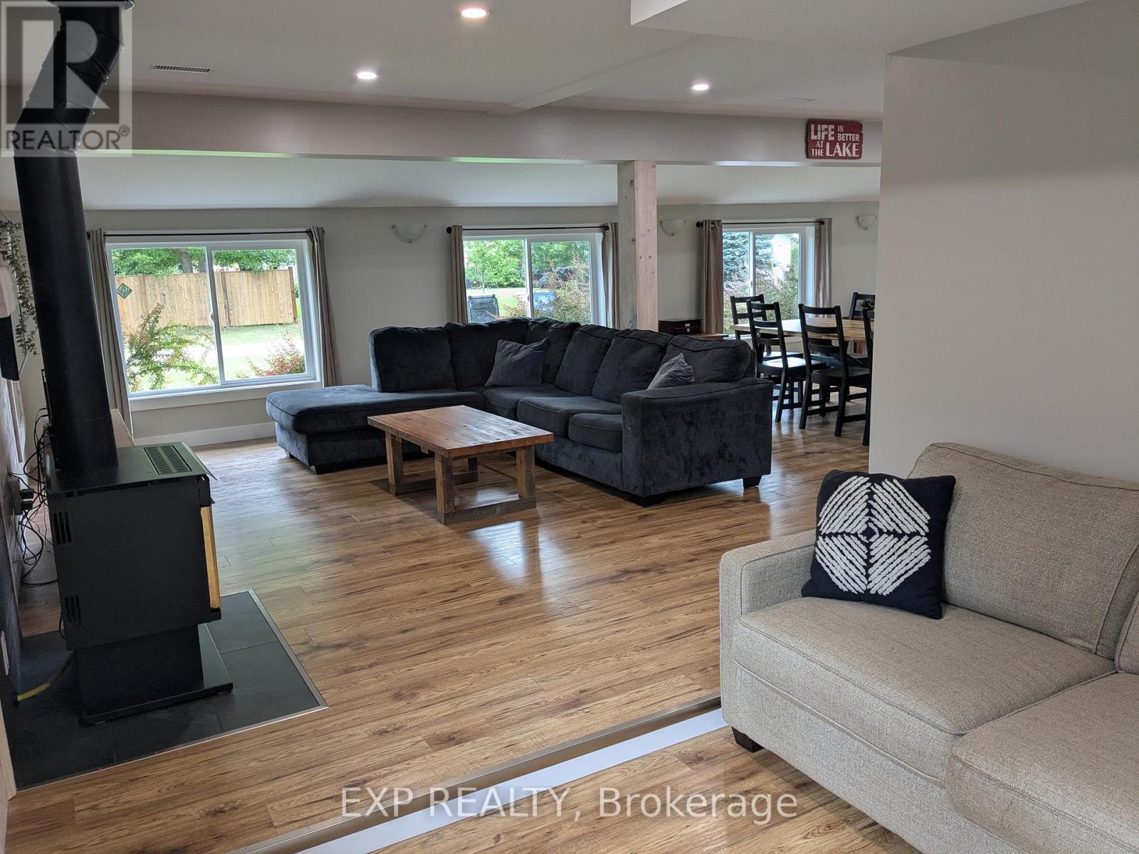 71218 William Street S, Bluewater, Ontario  N0M 1N0 - Photo 14 - X12865790