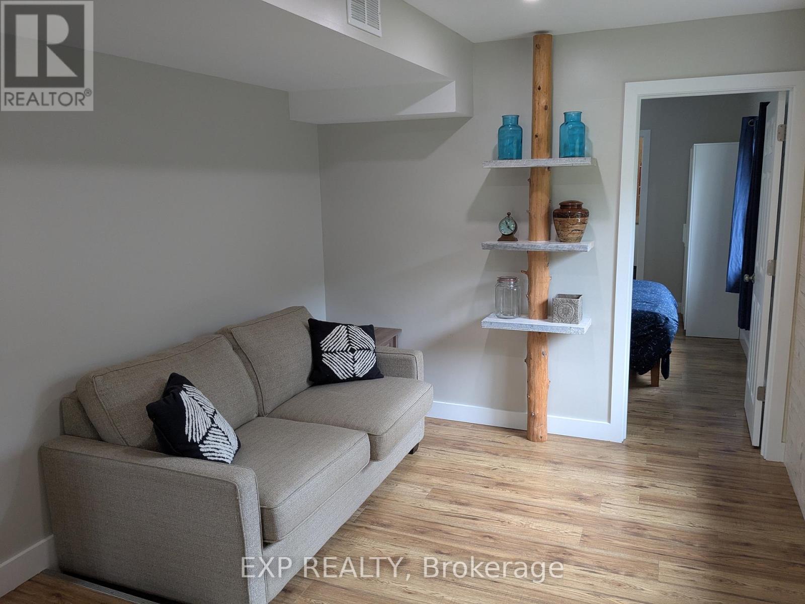 71218 William Street S, Bluewater, Ontario  N0M 1N0 - Photo 15 - X12865790