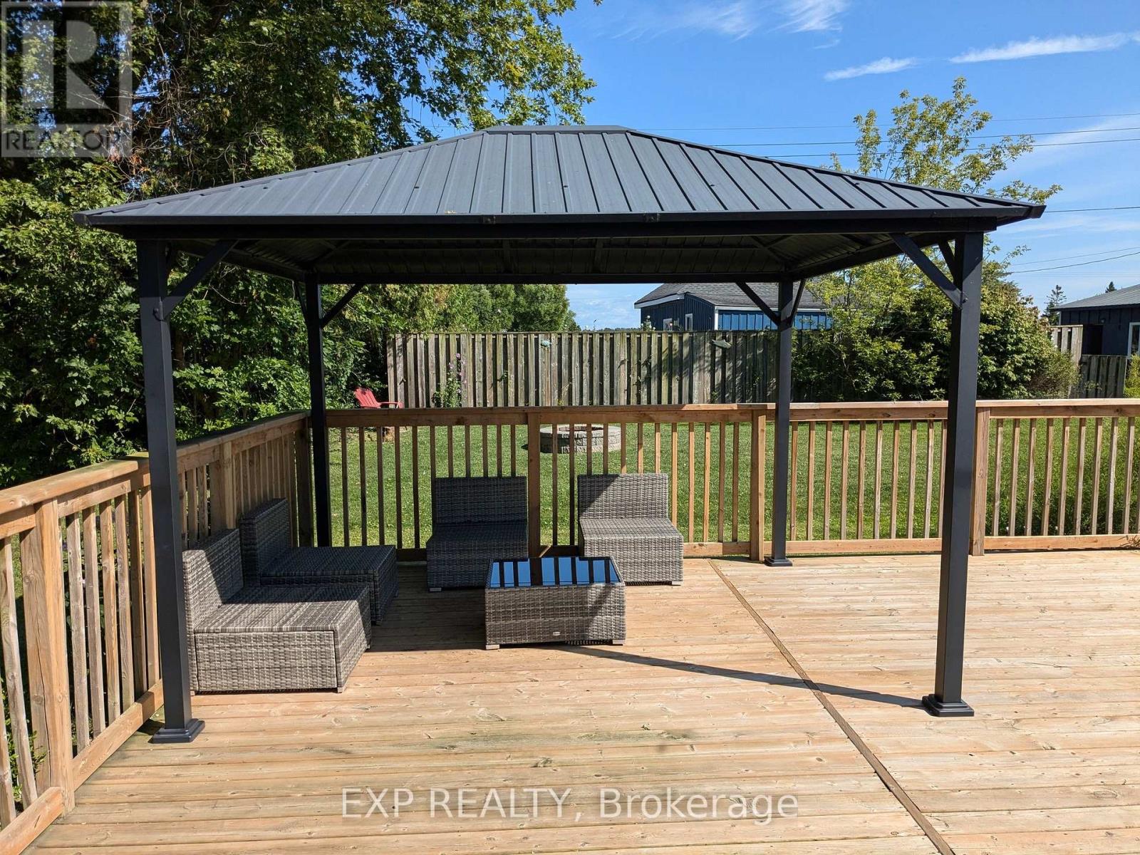 71218 William Street S, Bluewater, Ontario  N0M 1N0 - Photo 3 - X12865790