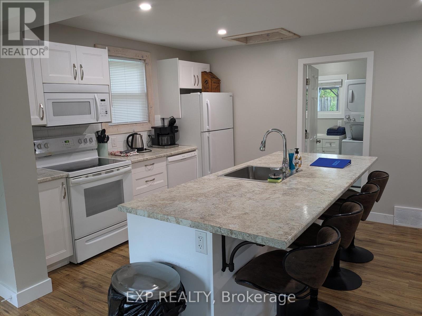 71218 William Street S, Bluewater, Ontario  N0M 1N0 - Photo 7 - X12865790