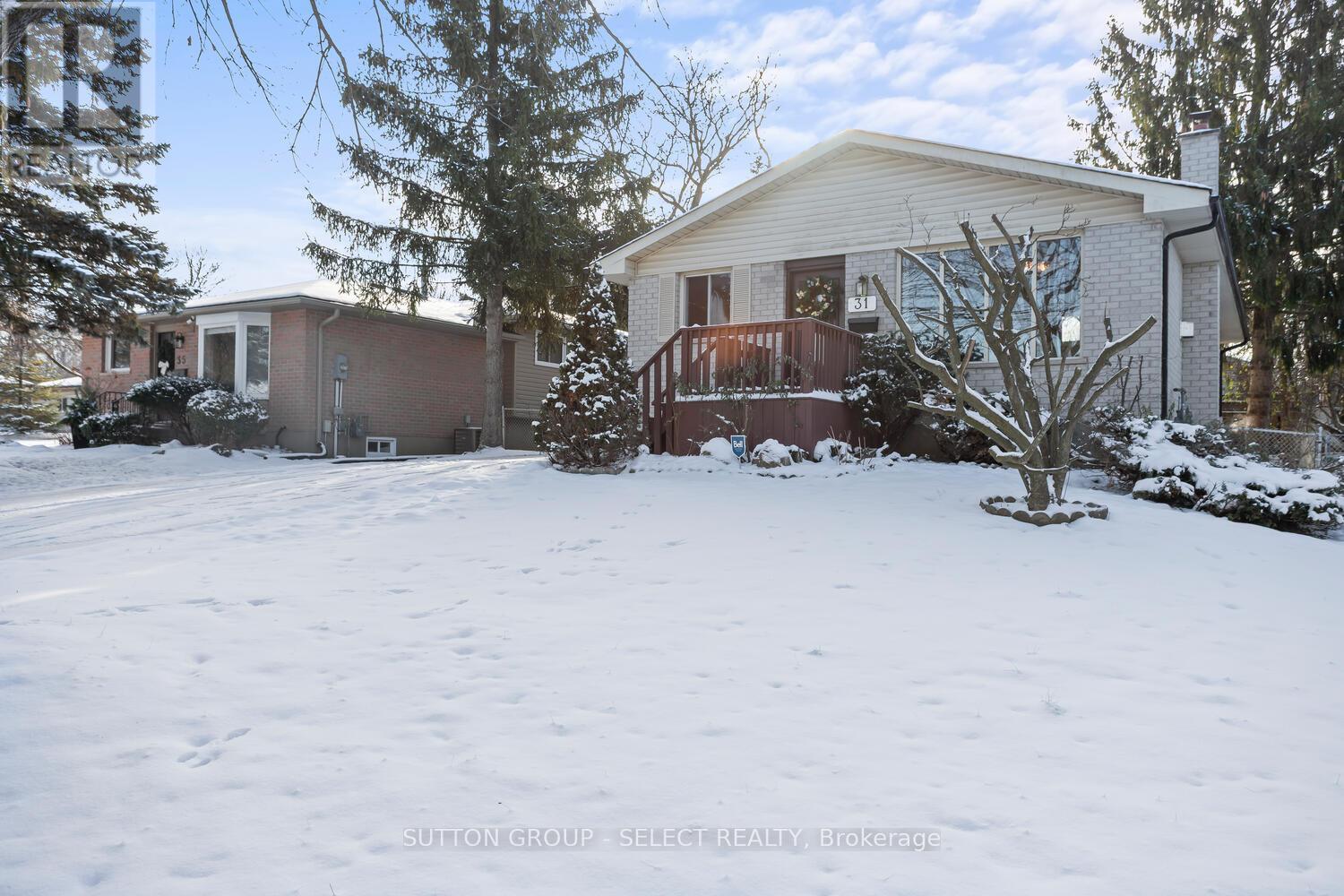 31 Meadowview Road, London South, Ontario  N6J 4E5 - Photo 3 - X12865870