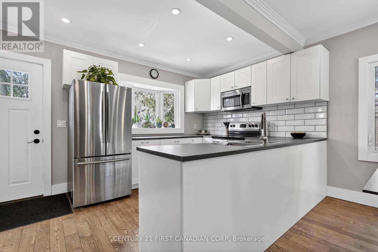 557 Boler Road, London South, Ontario  N6K 3R8 - Photo 11 - X12865932