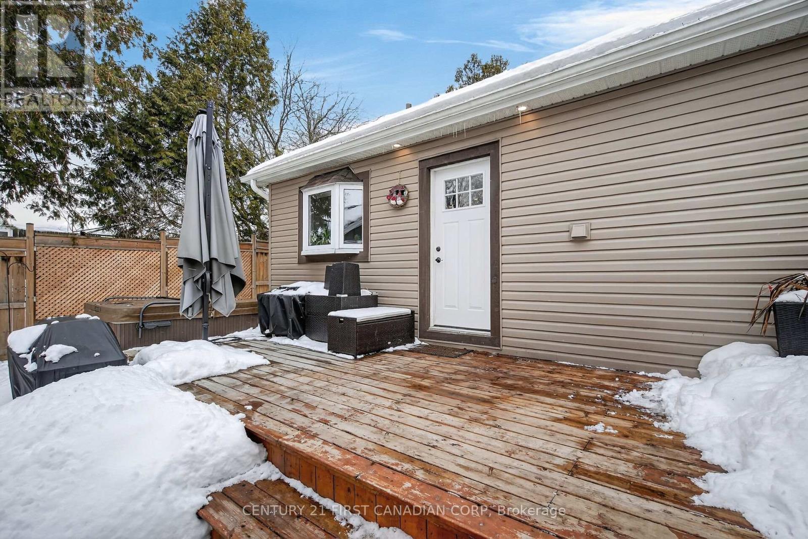 557 Boler Road, London South, Ontario  N6K 3R8 - Photo 33 - X12865932