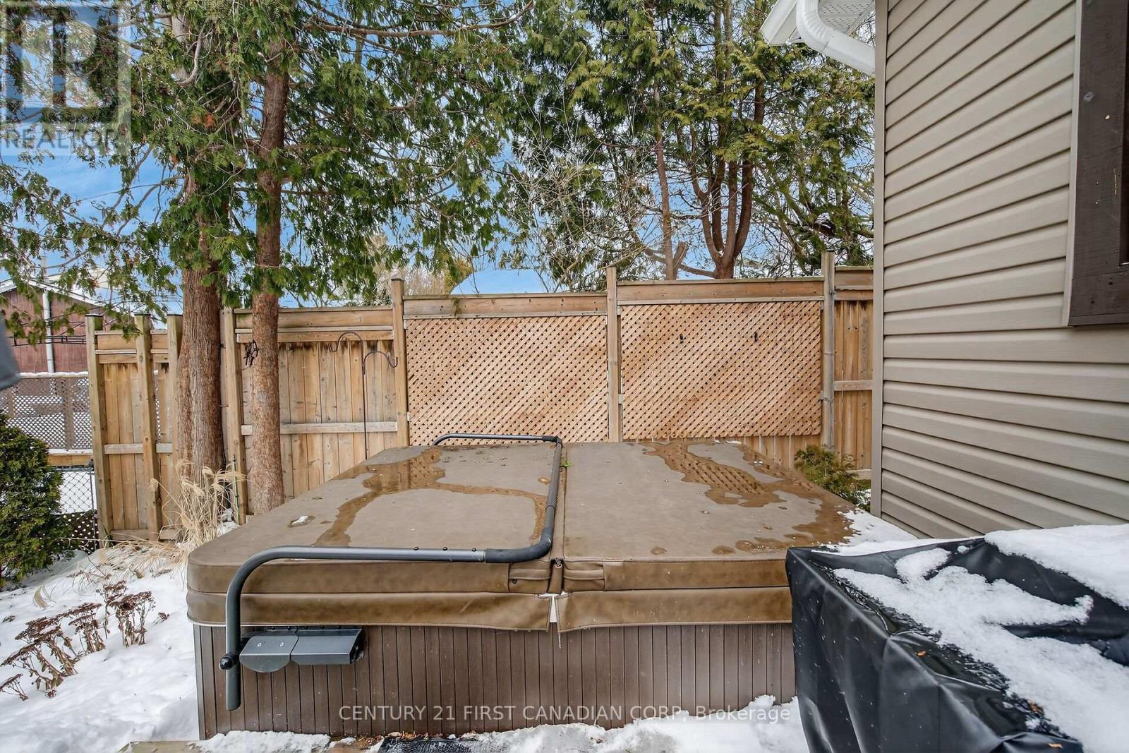 557 Boler Road, London South, Ontario  N6K 3R8 - Photo 37 - X12865932