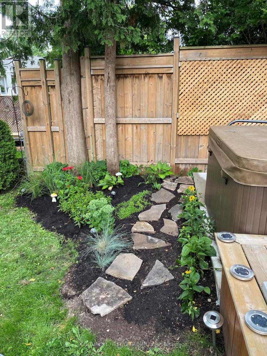 557 Boler Road, London South, Ontario  N6K 3R8 - Photo 38 - X12865932