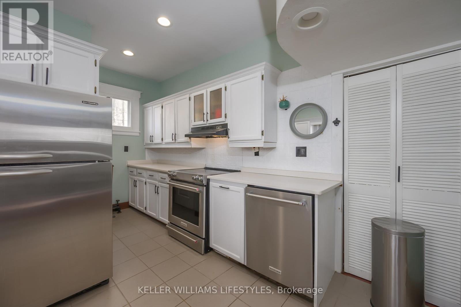 58 East Street, St. Thomas, Ontario  N5P 2R2 - Photo 14 - X12865990