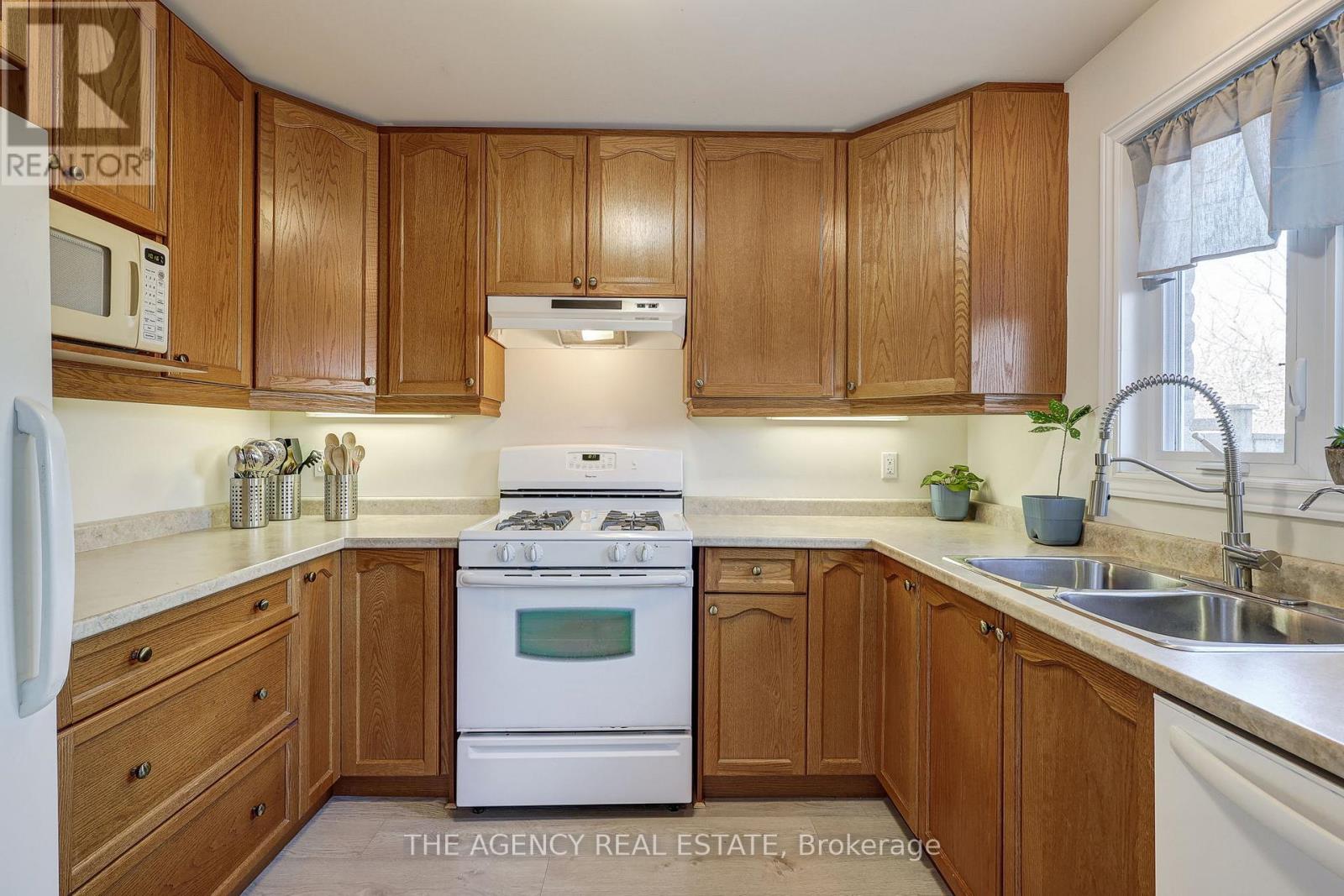 294 Mcmahen Street, London East, Ontario  N5Y 0A2 - Photo 20 - X12866014