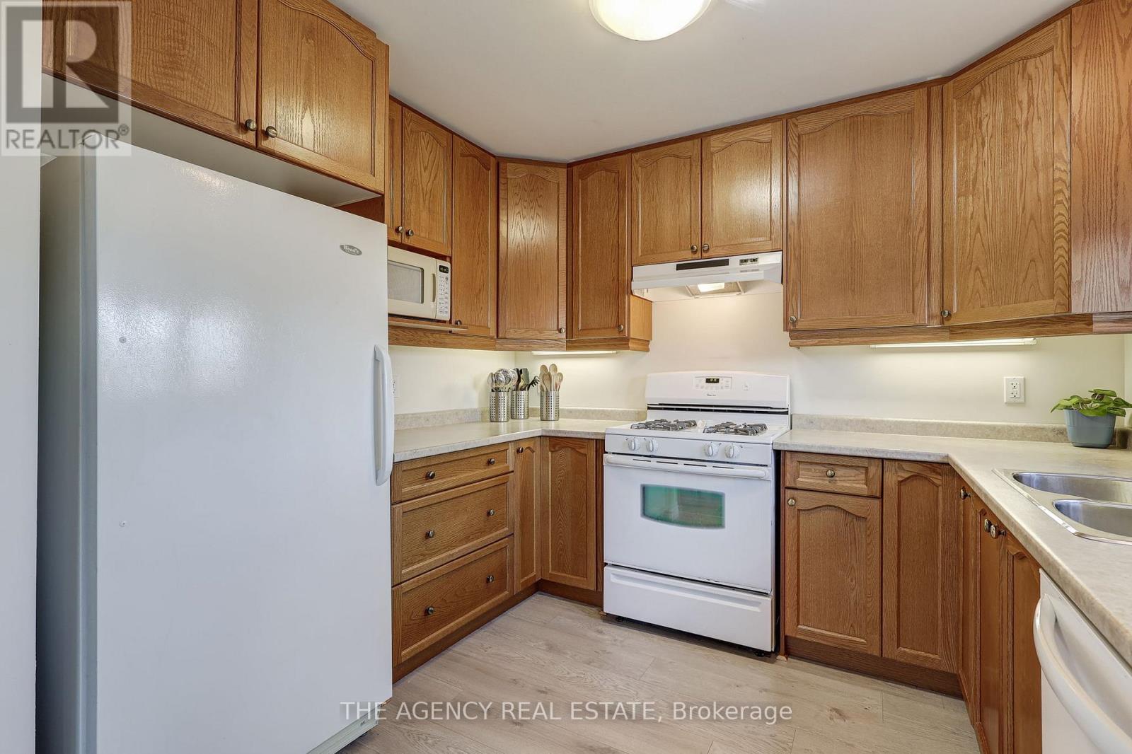 294 Mcmahen Street, London East, Ontario  N5Y 0A2 - Photo 22 - X12866014