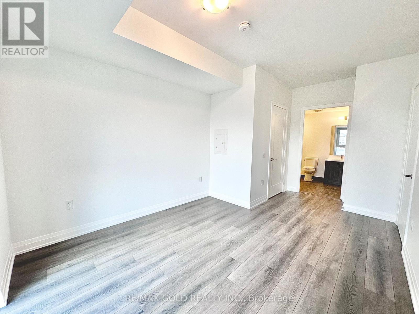 223 - 412 Silver Maple Road, Oakville, Ontario  L6H 7X8 - Photo 22 - W12864270