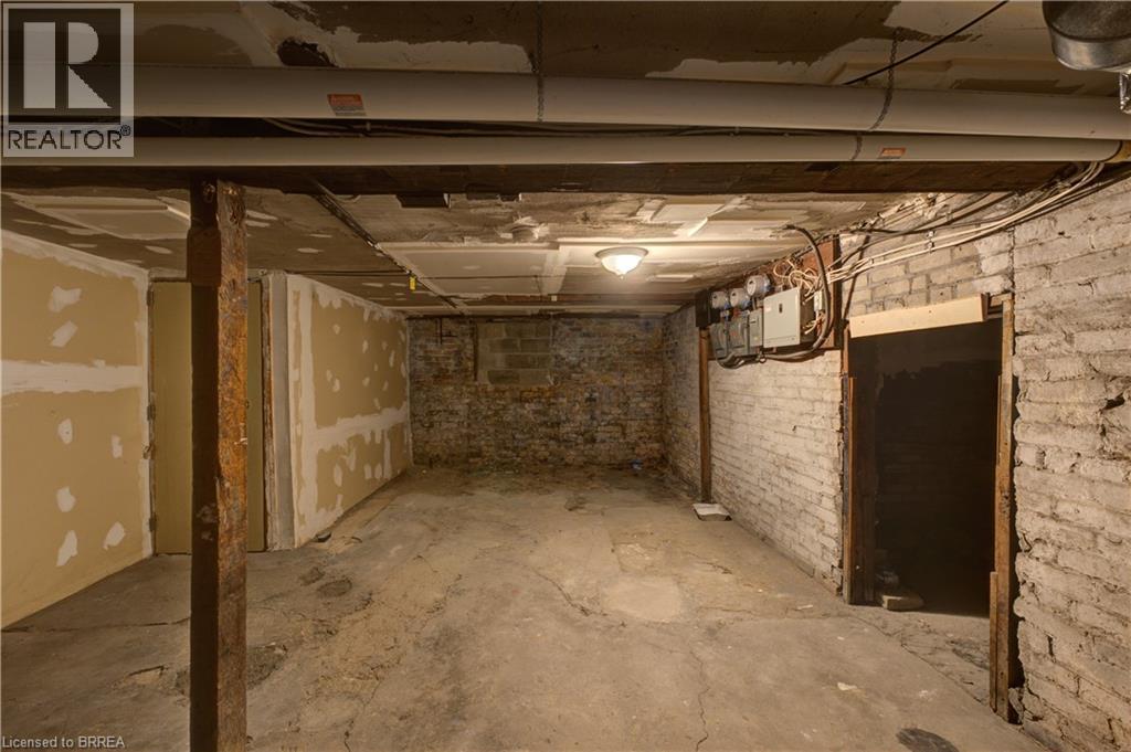 23 Lyons Avenue, Brantford, Ontario  N3R 4P8 - Photo 45 - 40809627