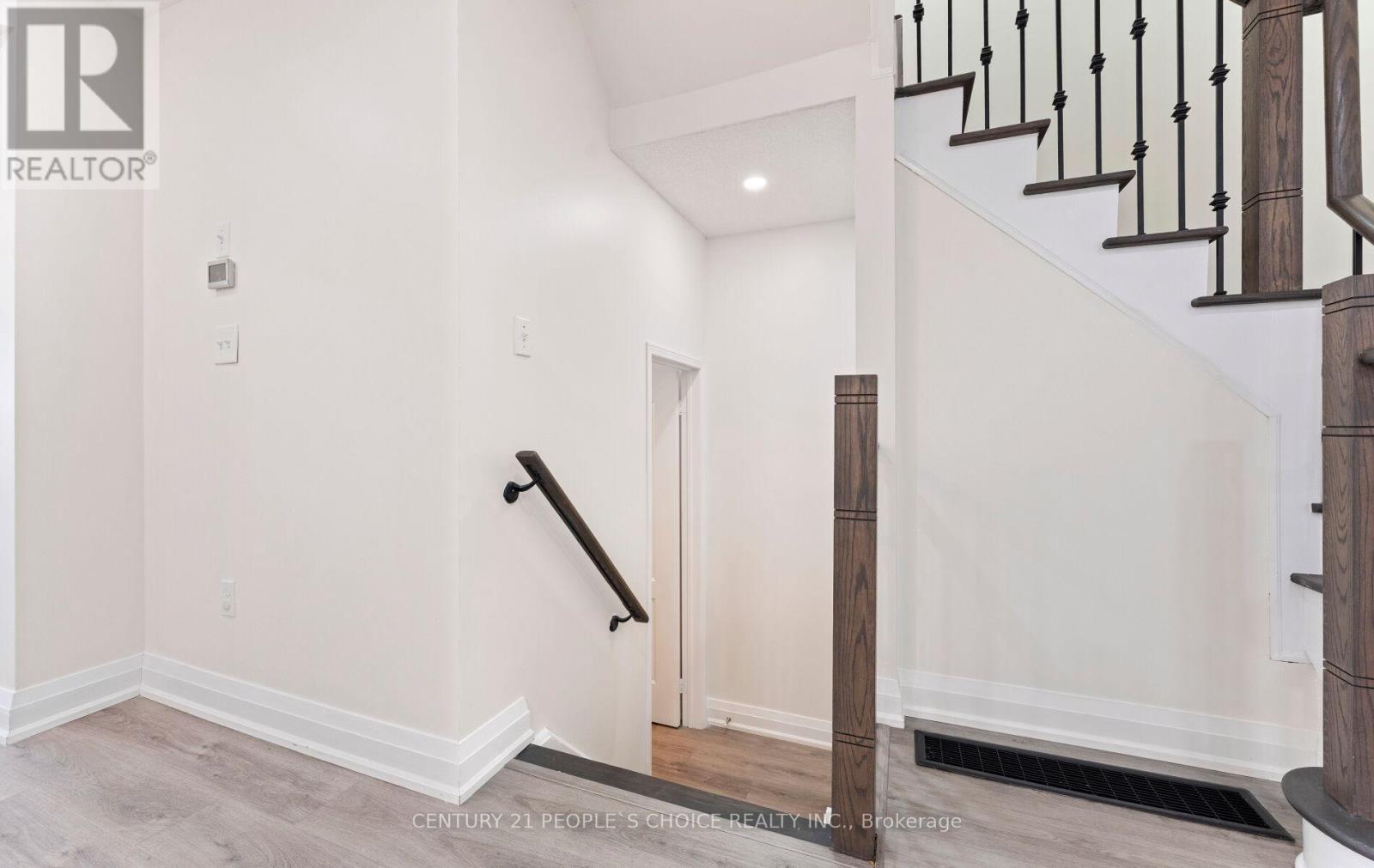 21 Casabel Drive, Vaughan, Ontario  L6A 3M5 - Photo 34 - N12864440