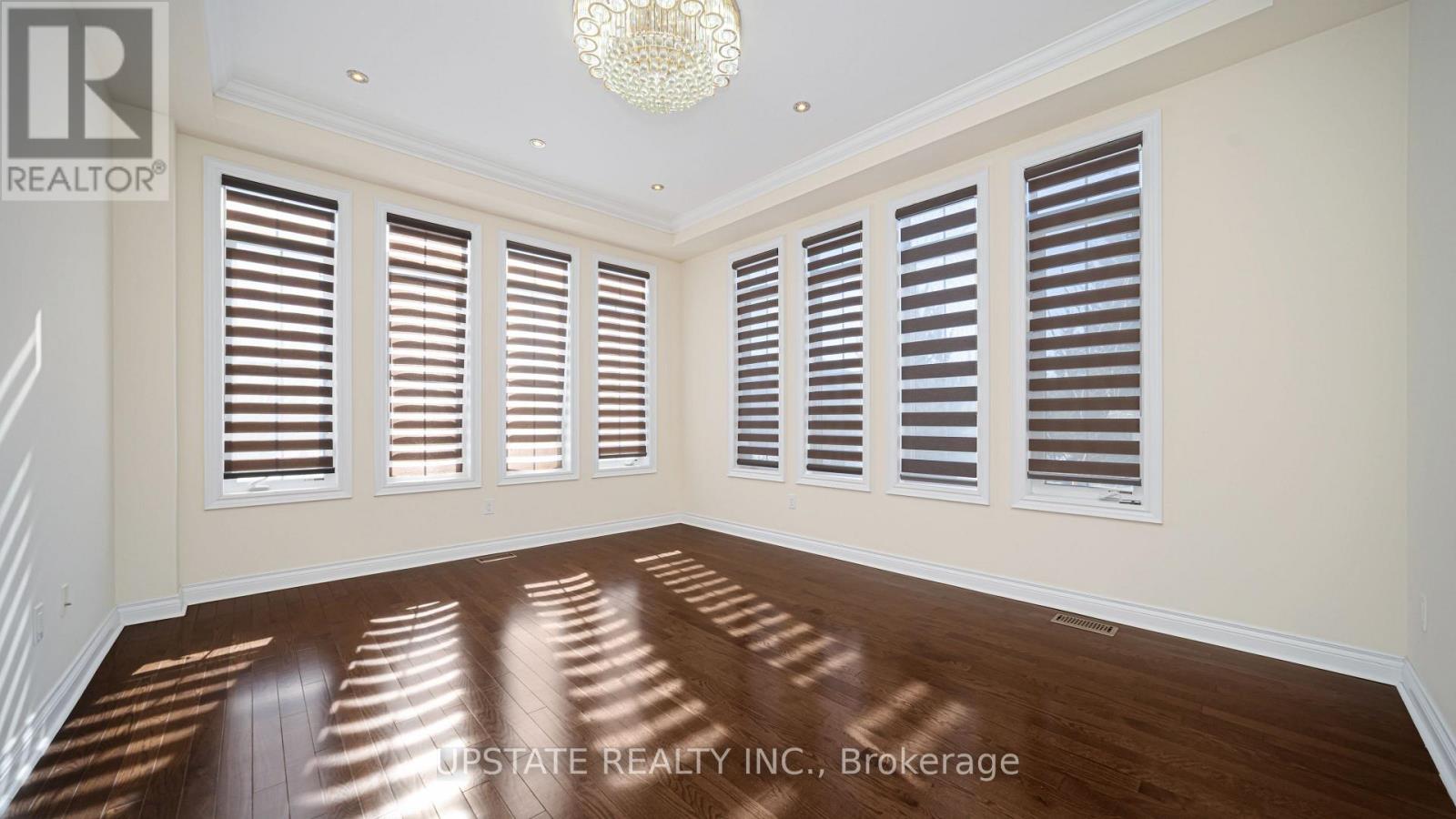 23 Dalmeny Drive, Brampton, Ontario  L6X 0X3 - Photo 10 - W12854798