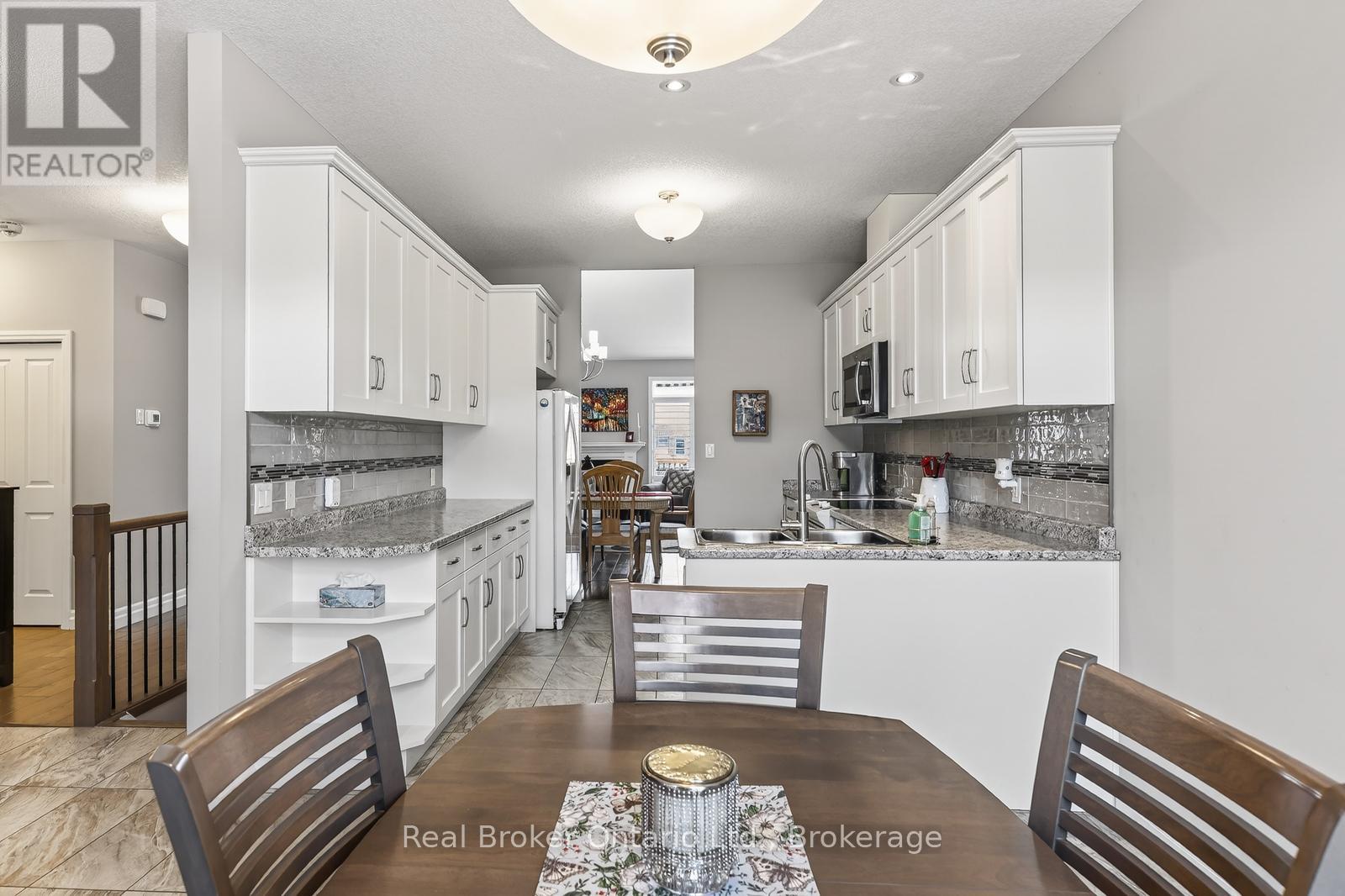 2 - 247 Munnoch Boulevard, Woodstock, Ontario  N4T 0K2 - Photo 25 - X12865964