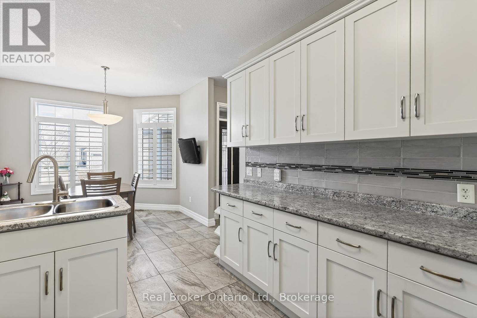 2 - 247 Munnoch Boulevard, Woodstock, Ontario  N4T 0K2 - Photo 29 - X12865964