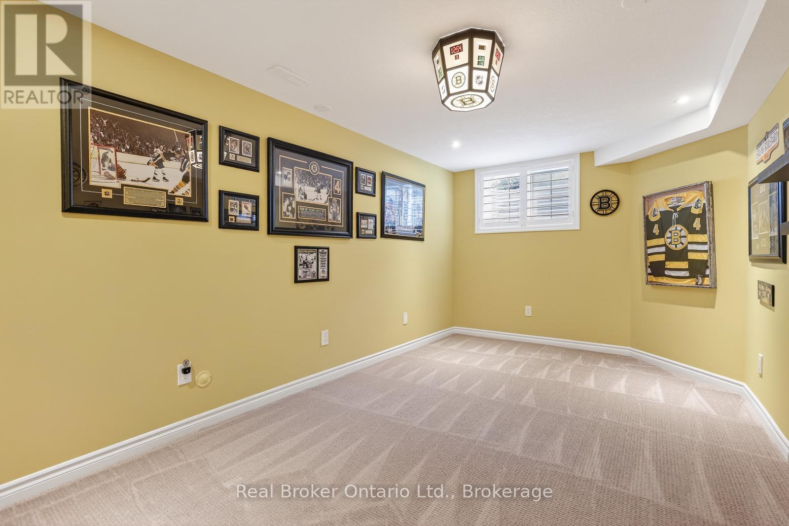 2 - 247 Munnoch Boulevard, Woodstock, Ontario  N4T 0K2 - Photo 44 - X12865964