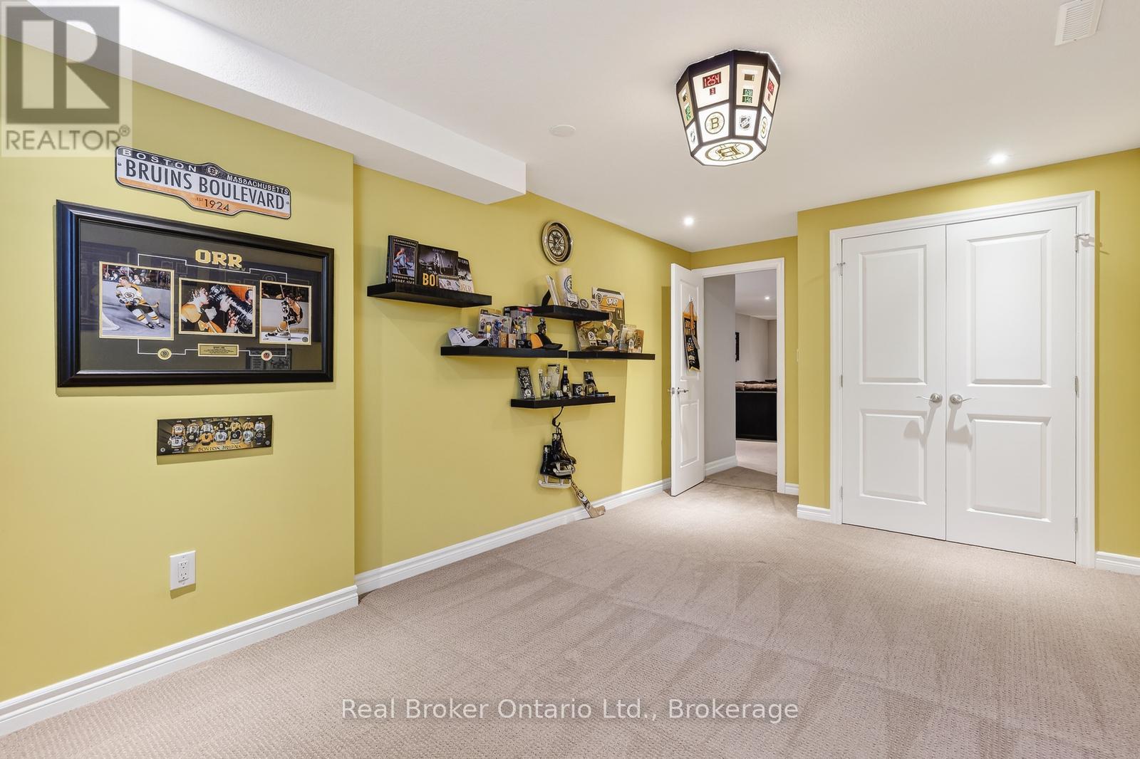 2 - 247 Munnoch Boulevard, Woodstock, Ontario  N4T 0K2 - Photo 45 - X12865964