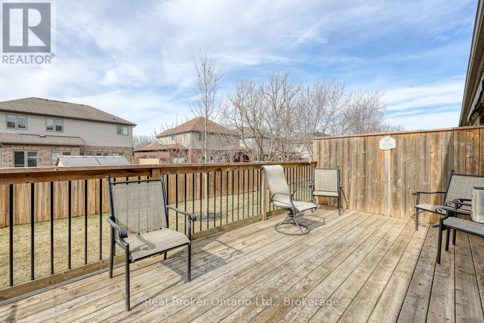 2 - 247 Munnoch Boulevard, Woodstock, Ontario  N4T 0K2 - Photo 6 - X12865964